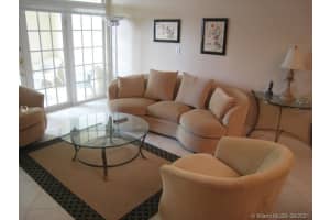 5005 Collins Ave # C5, Miami, FL 33140, Sold 09/15/21