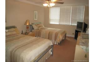 5005 Collins Ave # C5, Miami, FL 33140, Sold 09/15/21