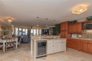 101 E Ocean Dr c202, Key Colony Beach, FL 33051, Sold 04/30/20