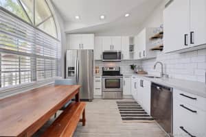 10807 NW 8th St, Pembroke Pines, FL 33026, Sold 04/20/20