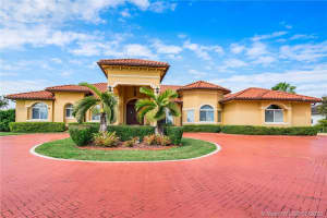 4080 SW 141st Ave, Miramar, FL 33027, Sold 02/09/21