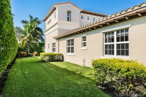 12212 NW 72nd St, Tamarac, FL 33321, Sold 03/27/20