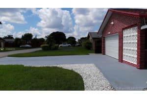 9607 NW 66th Ct, Tamarac, FL 33321, Sold 04/20/20