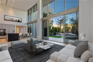 300 Collins Ave #2f, Miami Beach, FL 33139, Sold 05/12/21