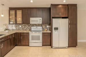 10524 SW 75th Ln, Miami, FL 33173, Sold 04/17/20