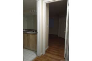 11185 SW 6th St, Pembroke Pines, FL 33025, Sold 08/10/20