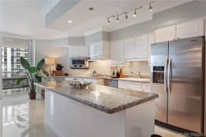 4775 Collins Ave, Miami, FL 33140, Sold 08/19/20
