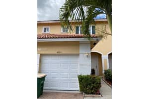 5725 Tuscany Terrace, Tamarac, FL 33321, Sold 05/05/20
