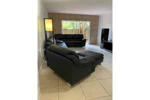 6902 N Kendall Dr APT E101, Pinecrest, FL 33156, Sold 09/11/20