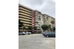 1401 NE Miami Gardens Dr, Miami, FL 33179, Sold 06/05/20