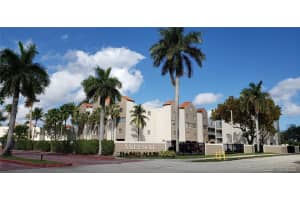 6045 NW 186th St, Hialeah, FL 33015, Sold 06/30/20