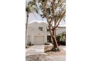 11842 SW 99th Ln, Miami, FL 33186, Sold 05/01/20