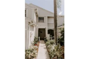11842 SW 99th Ln, Miami, FL 33186, Sold 05/01/20