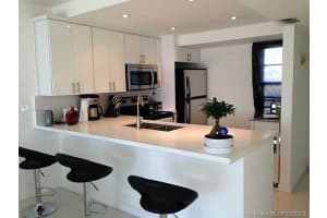 3475 N Country Club Dr, Miami, FL 33180, Sold 09/25/20