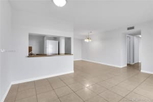 8517 NW 7th St, Miami, FL 33126, Sold 07/22/20