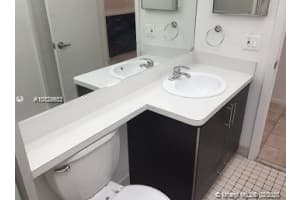 811 NE 199th St, Miami, FL 33179, Sold 10/09/20