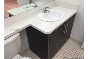 811 NE 199th St, Miami, FL 33179, Sold 10/09/20