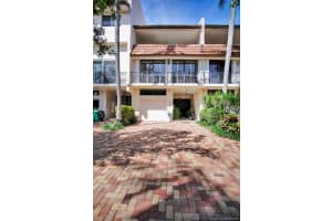 6112 Paradise Point Dr, Palmetto Bay, FL 33157, Sold 06/26/20