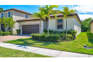 2184 SE 2nd St, Homestead, FL 33033, Sold 08/18/20