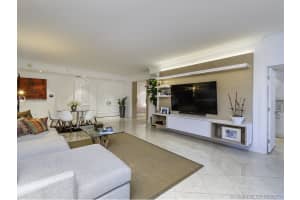 721 Crandon Blvd, Key Biscayne, FL 33149, Sold 06/04/20