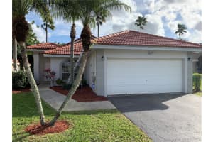 12620 SW 7th Pl, Davie, FL 33325, Sold 04/30/20