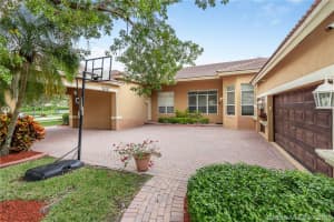 13920 SW 33rd Ct, Davie, FL 33330, Sold 10/28/20