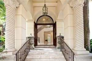 272 Veleros Ct, Coral Gables, FL 33143, Sold 05/17/21