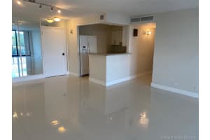 10101 E Bay Harbor Dr, Bay Harbor Islands, FL 33154, Sold 09/04/20