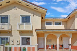 7481 NW 180th St, Hialeah, FL 33015, Sold 05/29/20