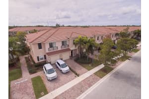 263 Las Brisas Cir, Weston, FL 33326, Sold 06/17/20