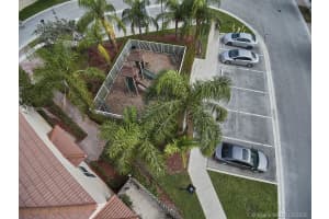 263 Las Brisas Cir, Weston, FL 33326, Sold 06/17/20