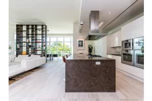 4701 Meridian Ave, Miami Beach, FL 33140, Sold 09/22/20