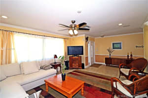 2904 SW 79th Terrace, Davie, FL 33328, Sold 05/01/20