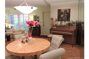 6506 Kendale Lakes Dr, Miami, FL 33183, Sold 03/25/20