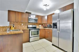 210 W 68th St, Hialeah, FL 33014, Sold 04/17/20