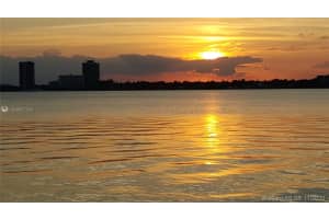 7720 Miami View Dr, North Bay Village, FL 33141, Sold 12/22/20