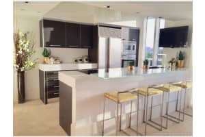 400 Alton Rd, Miami Beach, FL 33139, Sold 10/09/20