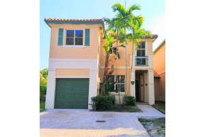8348 NW 142nd St, Hialeah, FL 33016, Sold 07/01/20