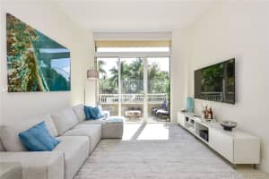 19501 W Country Club Dr, Aventura, FL 33180, Sold 05/28/20