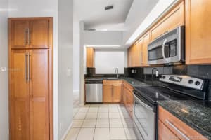 8480 NW 78th Ct, Tamarac, FL 33321, Sold 10/09/20