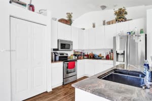 19065 SW 7th St, Pembroke Pines, FL 33029, Sold 08/13/20