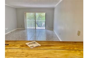 9301 SW 92nd Ave APT A401, Miami, FL 33176, Sold 08/10/20