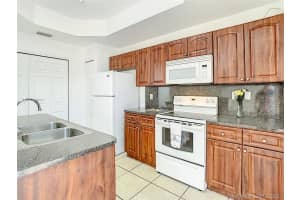 726 SW 107th Ave, Pembroke Pines, FL 33025, Sold 11/16/20