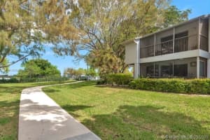 2733 S Oakland Forest Dr, Oakland Park, FL 33309, Sold 05/18/20