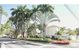 301 SW 99th Ave, Pembroke Pines, FL 33025, Sold 04/14/20