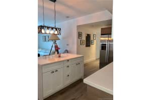 1010 SW 2nd Ave, Miami, FL 33130, Sold 10/23/20