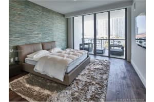 3250 NE 188th St, Aventura, FL 33180, Sold 12/10/20