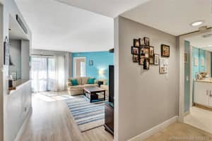 8065 NW 15th Manor, Plantation, FL 33322, Sold 04/16/20