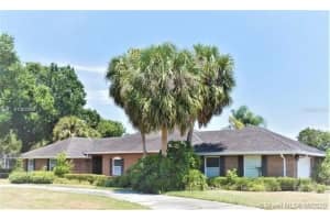 2414 Berkshire Dr, Winter Haven, FL 33884, Sold 07/29/20