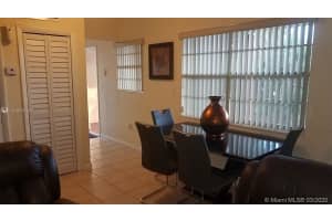 1230 W 54th St #305a, Hialeah, FL 33012, Sold 06/04/20